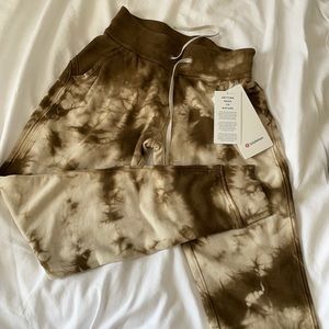 Brand new lululemon tie-dyed joggers